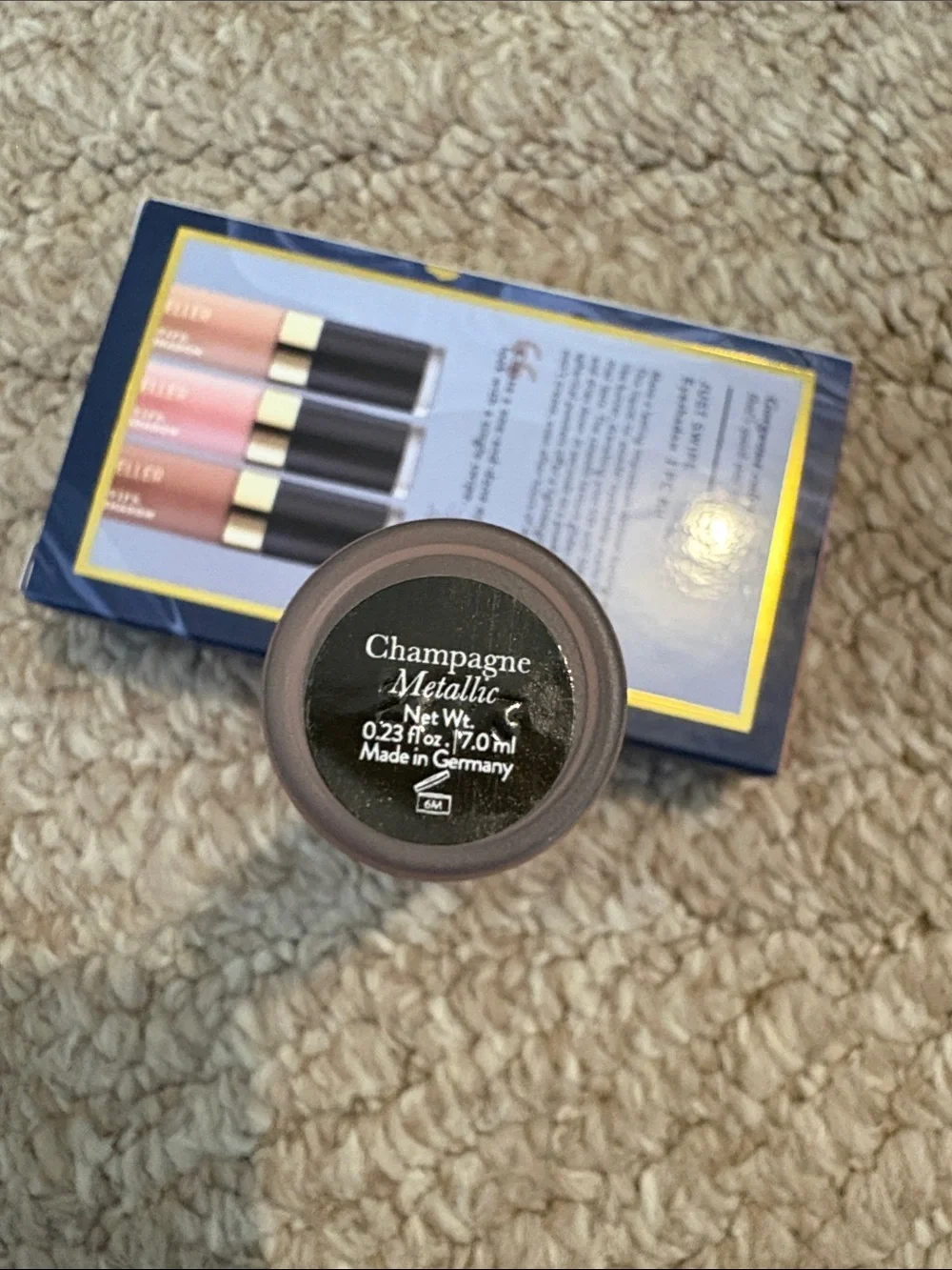 Laura Geller Metallic Just Swipe Eyeshadow - Champagne Metallic